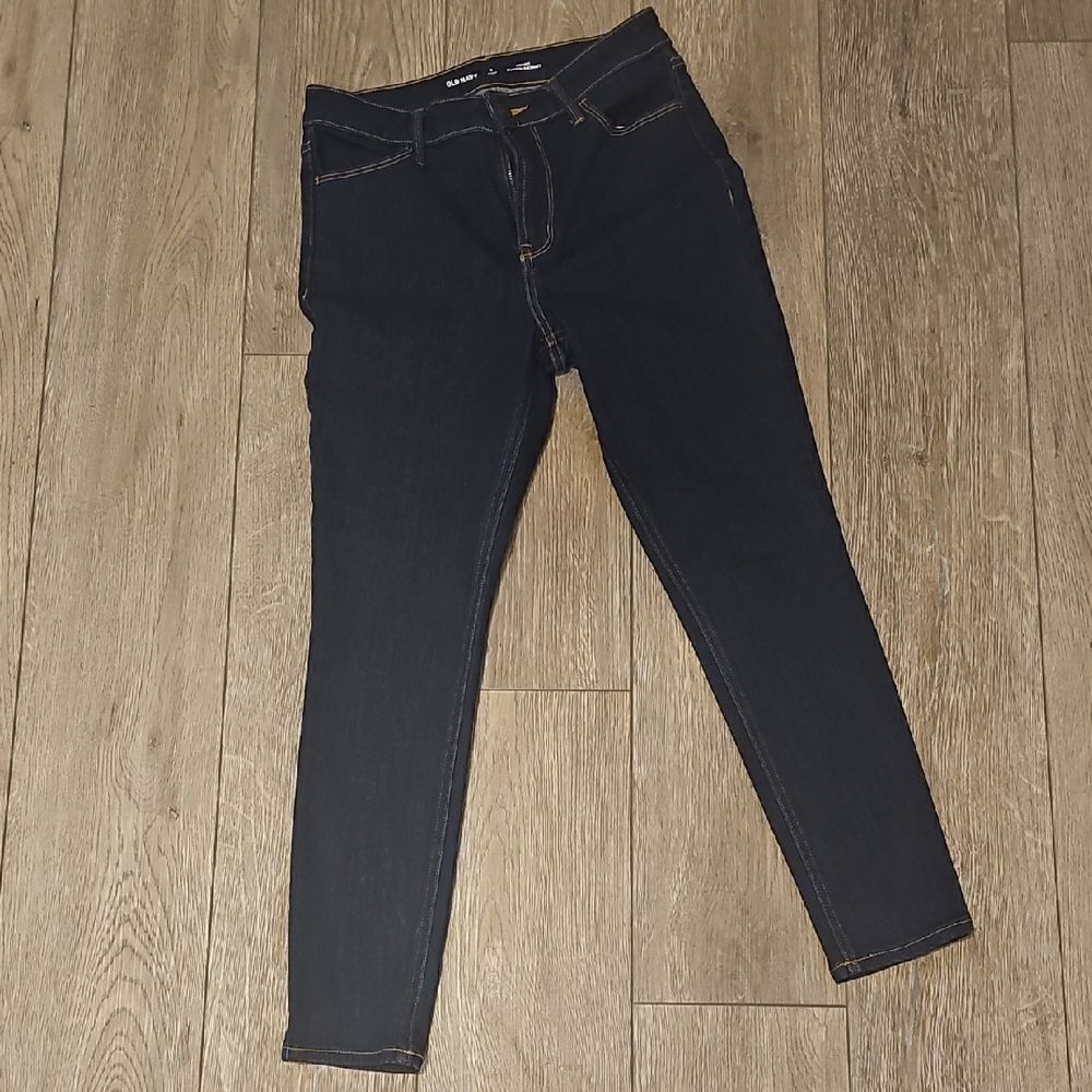 Women's Dark denim Old Navy Jeans like new!